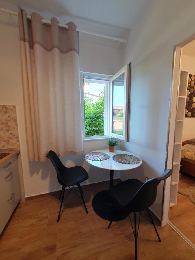Zita - Heart Of Rovinj, Apartment For 2, Free Parking, 2Min Center, 5Min Beach Walk Zewnętrze zdjęcie
